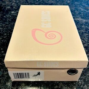 GC SHOES BLUE MELI HEELS SIZE 7